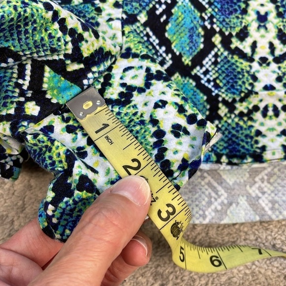 BCBGMaxAzria Phillipa Snake Skin Print Shorts Mini Daisy Duke Sz L - Picture 8 of 12